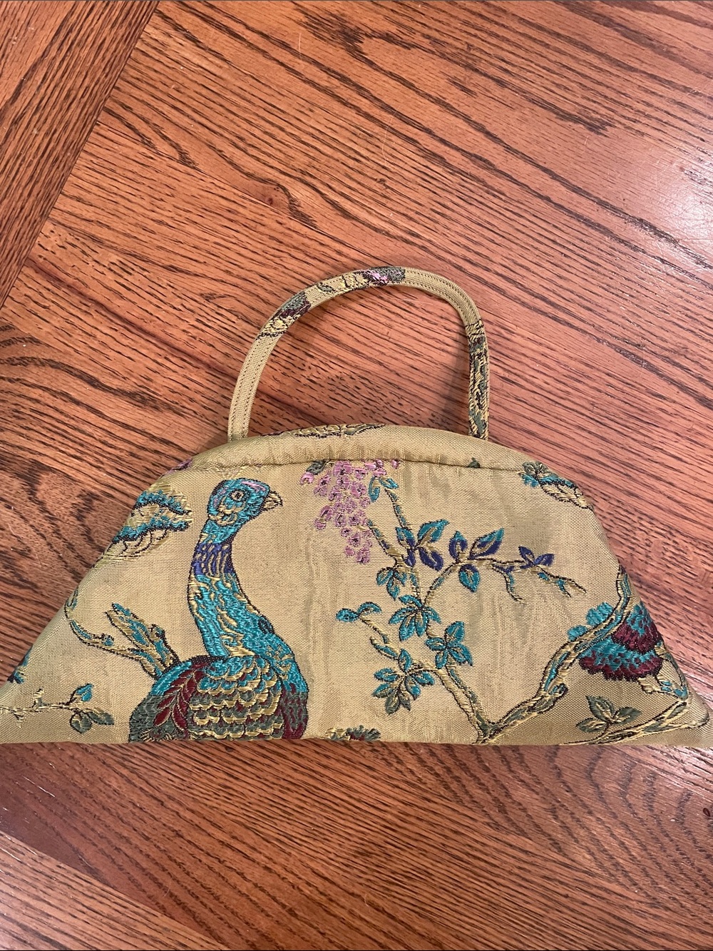 Victoria Horner NWOT embroidered evening bag